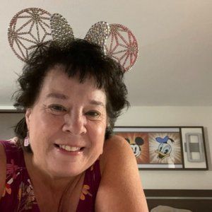 Meet your Posher, Denise